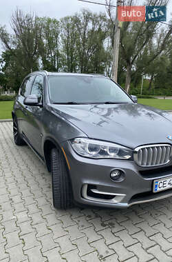 Позашляховик / Кросовер BMW X5 2015 в Чернівцях