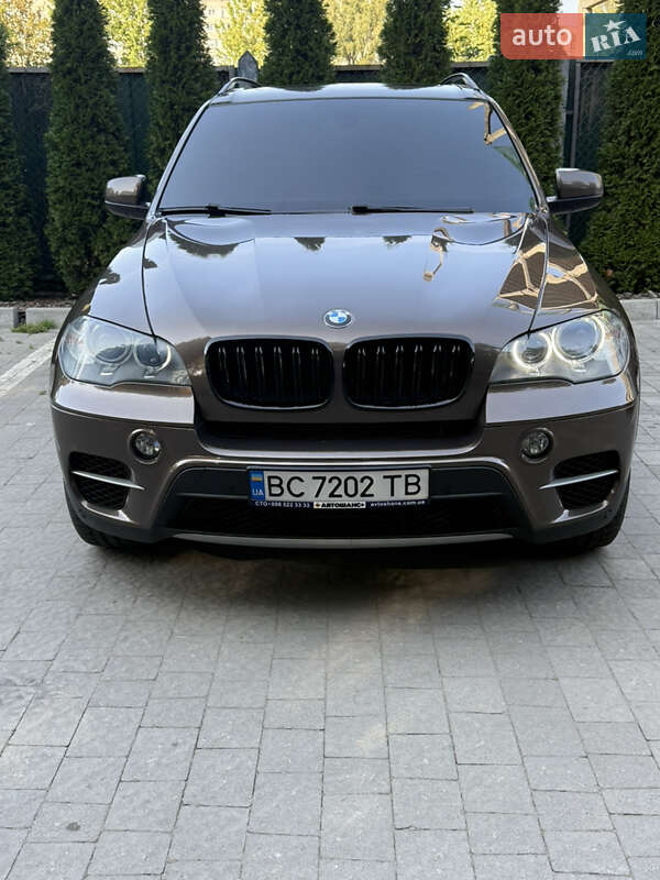 Внедорожник / Кроссовер BMW X5 2012 в Львове