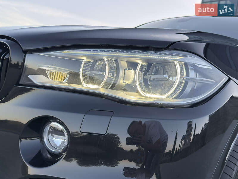 Внедорожник / Кроссовер BMW X5 2014 в Черновцах