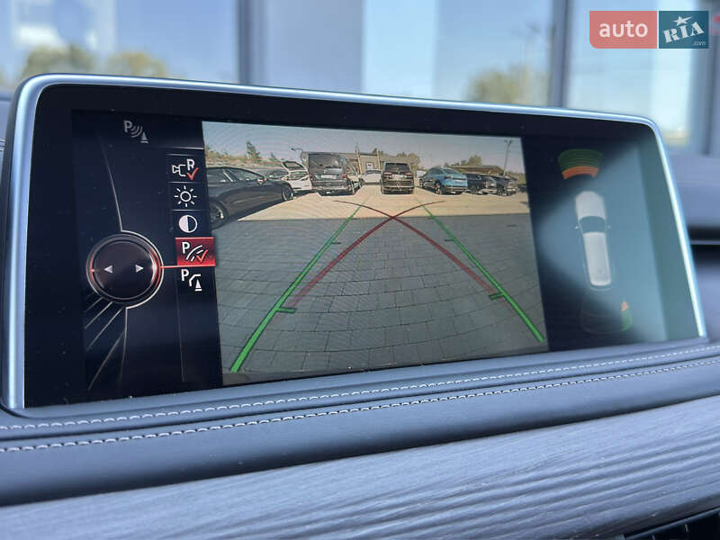 Внедорожник / Кроссовер BMW X5 2014 в Черновцах