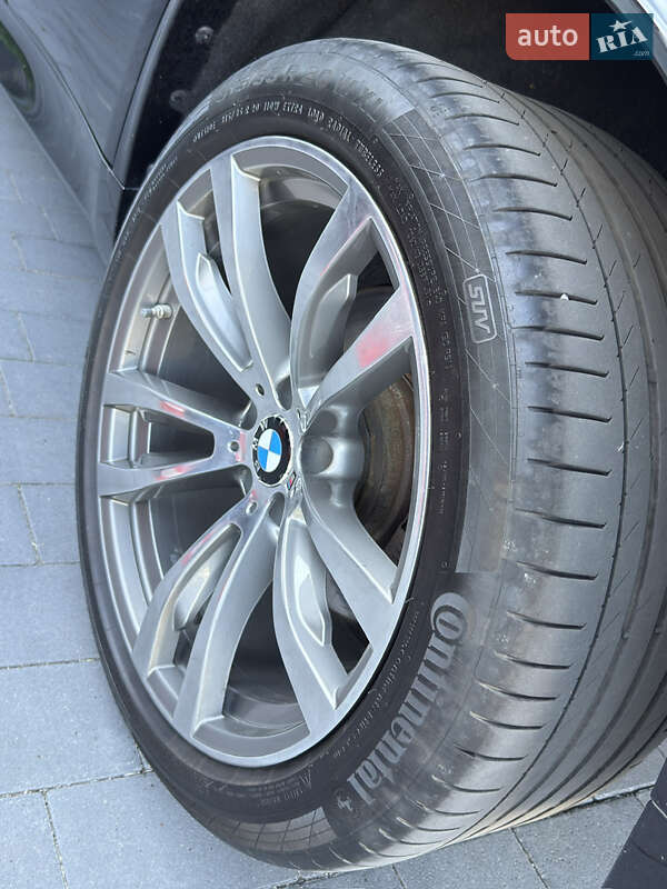 Внедорожник / Кроссовер BMW X5 2014 в Черновцах