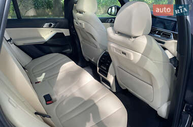 Внедорожник / Кроссовер BMW X5 2020 в 