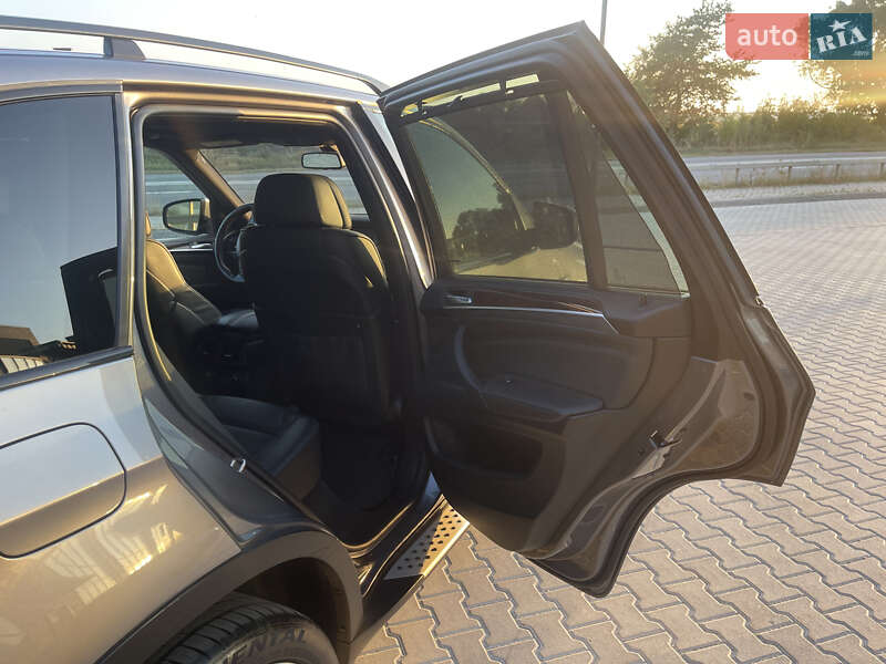 Внедорожник / Кроссовер BMW X5 2010 в Тернополе