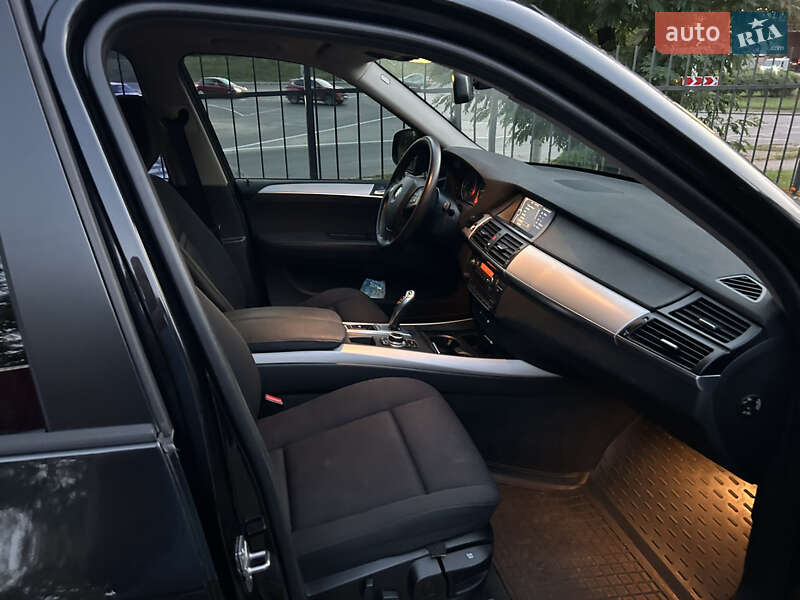 Внедорожник / Кроссовер BMW X5 2012 в Чернигове