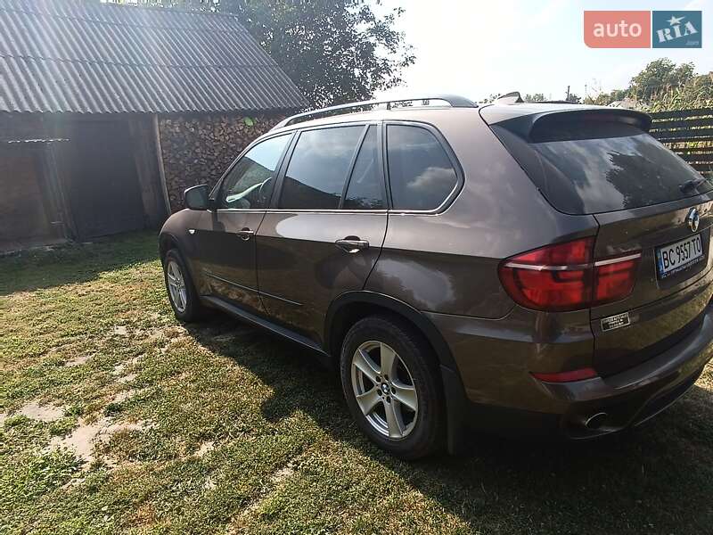 Внедорожник / Кроссовер BMW X5 2011 в Шептицькому