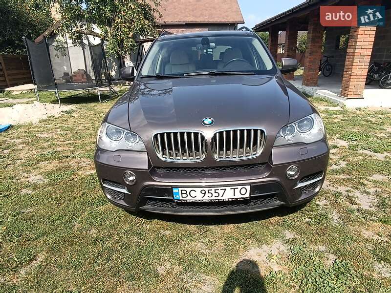 Внедорожник / Кроссовер BMW X5 2011 в Шептицькому