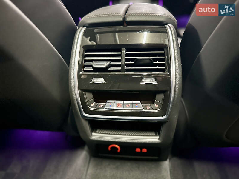 Внедорожник / Кроссовер BMW X5 2024 в Ровно