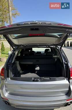 Позашляховик / Кросовер BMW X5 2015 в  фото 3 Позашляховик / Кросовер BMW X5 2015 в