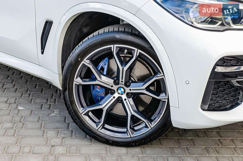 Внедорожник / Кроссовер BMW X5 2022 в Киеве