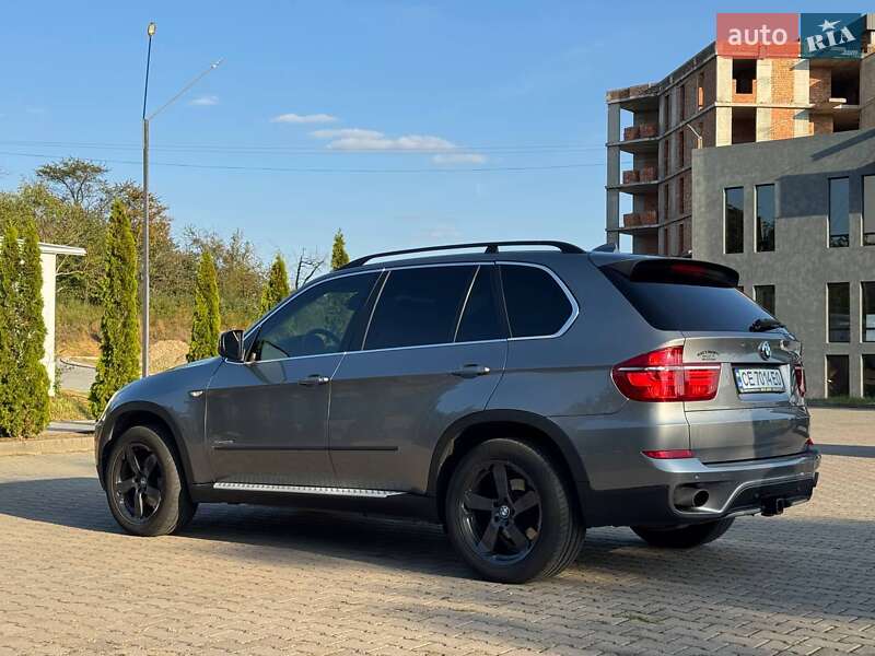 Позашляховик / Кросовер BMW X5 2013 в Чернівцях