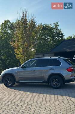 Позашляховик / Кросовер BMW X5 2013 в Чернівцях