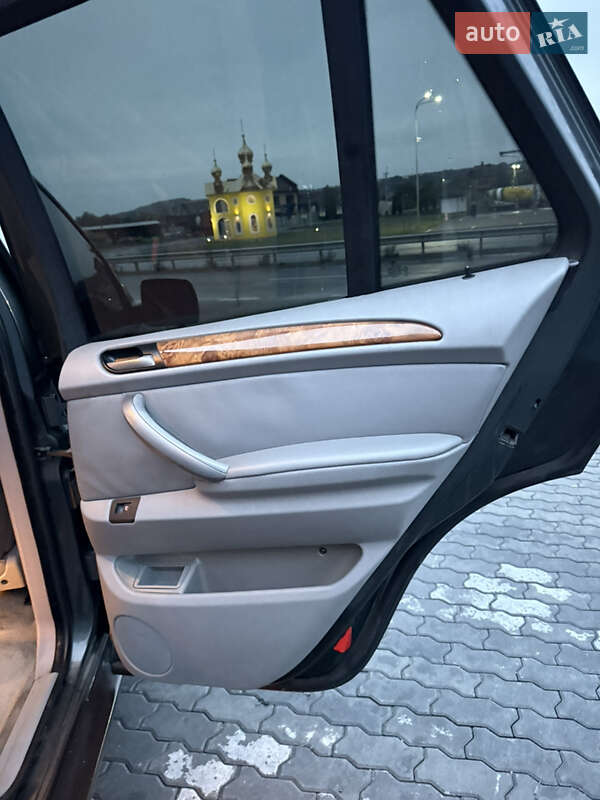 Позашляховик / Кросовер BMW X5 2005 в Чернівцях