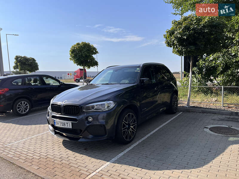 Внедорожник / Кроссовер BMW X5 2016 в Одессе
