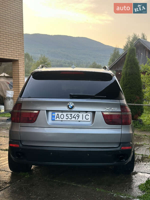 Внедорожник / Кроссовер BMW X5 2009 в Межгорье