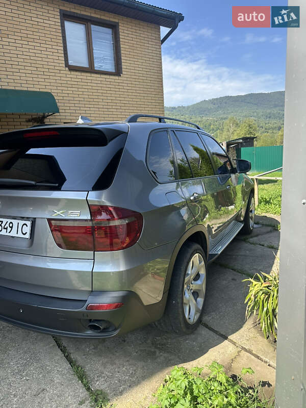 Внедорожник / Кроссовер BMW X5 2009 в Межгорье