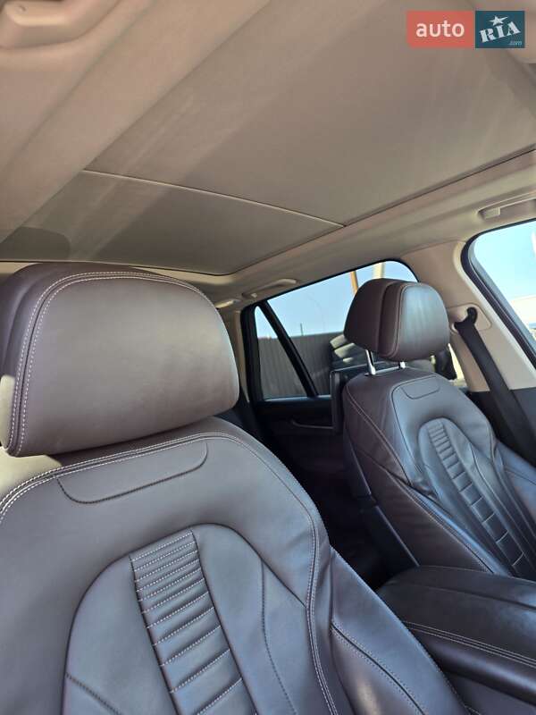 Внедорожник / Кроссовер BMW X5 2014 в Каменец-Подольском