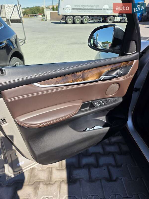 Внедорожник / Кроссовер BMW X5 2014 в Каменец-Подольском