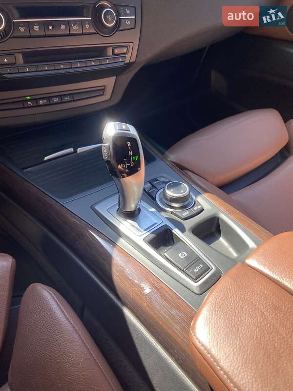 Внедорожник / Кроссовер BMW X5 2012 в Киеве