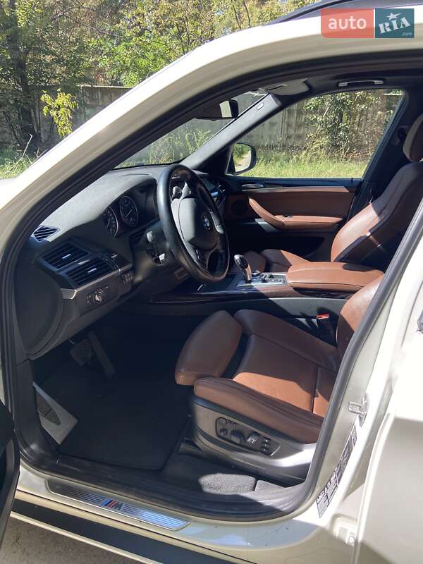 Внедорожник / Кроссовер BMW X5 2012 в Киеве
