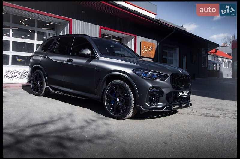 Внедорожник / Кроссовер BMW X5 2022 в Киеве