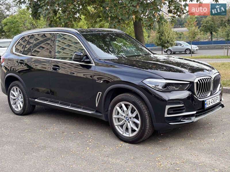 Внедорожник / Кроссовер BMW X5 2022 в Киеве