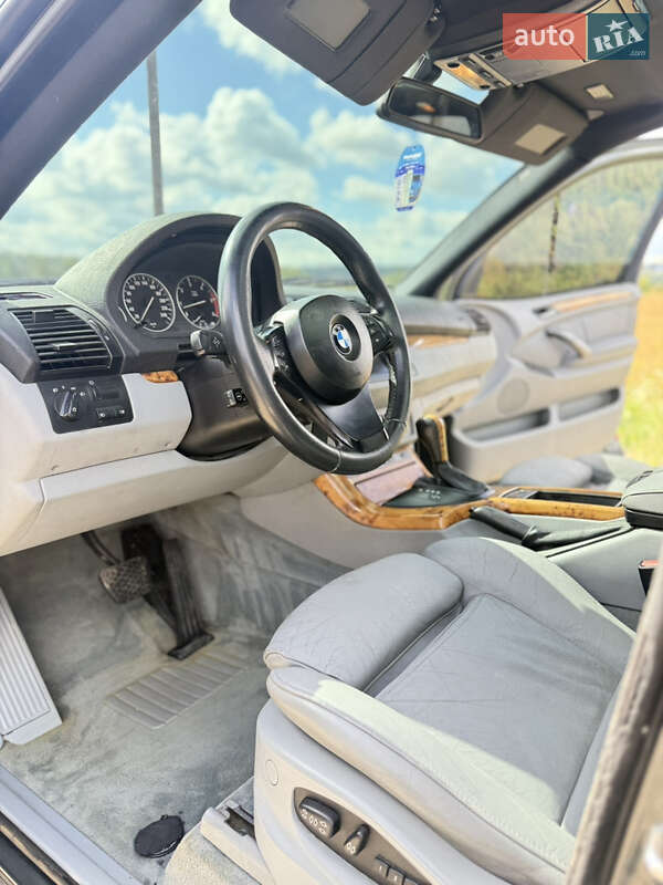 Позашляховик / Кросовер BMW X5 2005 в Чернівцях