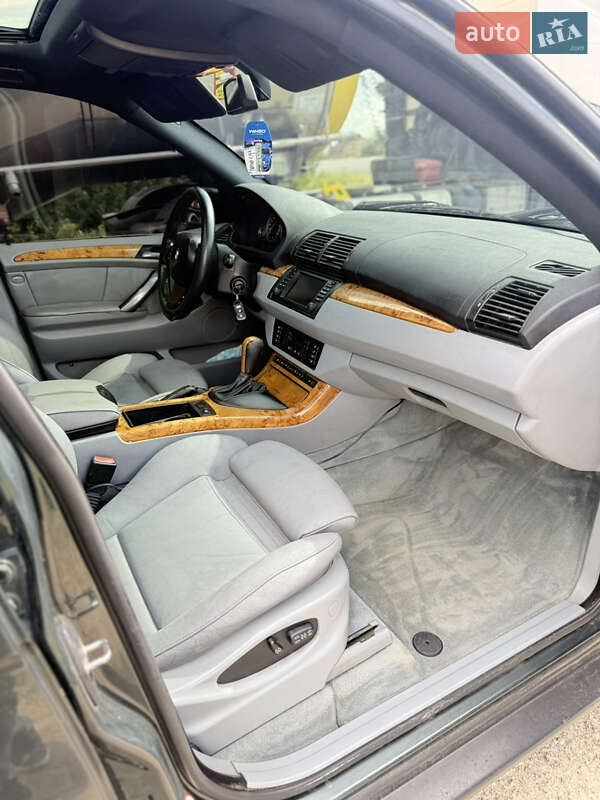 Позашляховик / Кросовер BMW X5 2005 в Чернівцях