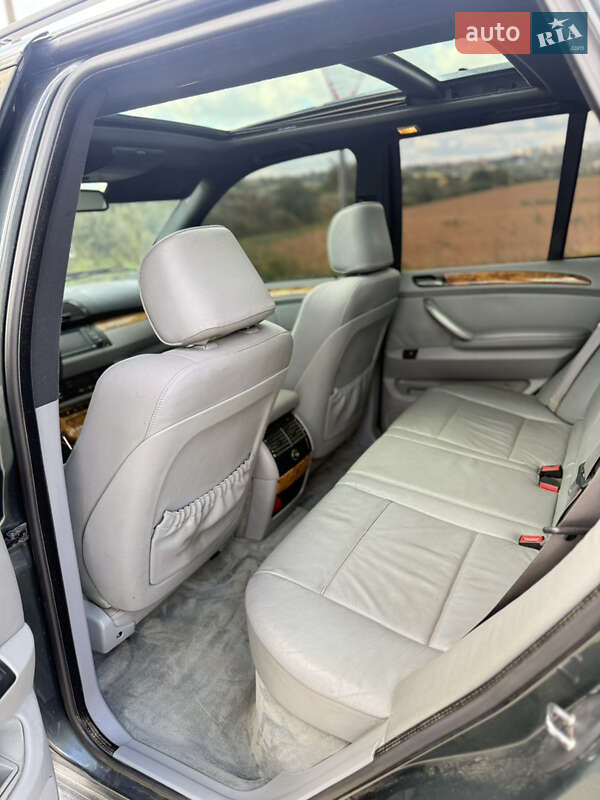 Позашляховик / Кросовер BMW X5 2005 в Чернівцях