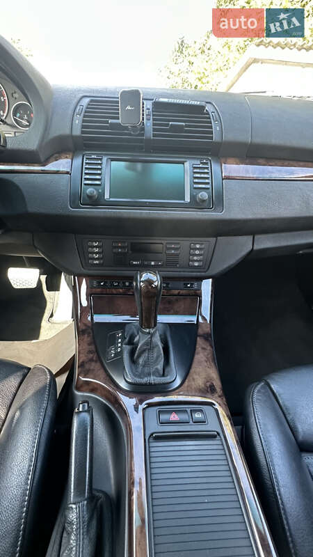 Внедорожник / Кроссовер BMW X5 2005 в Владимире