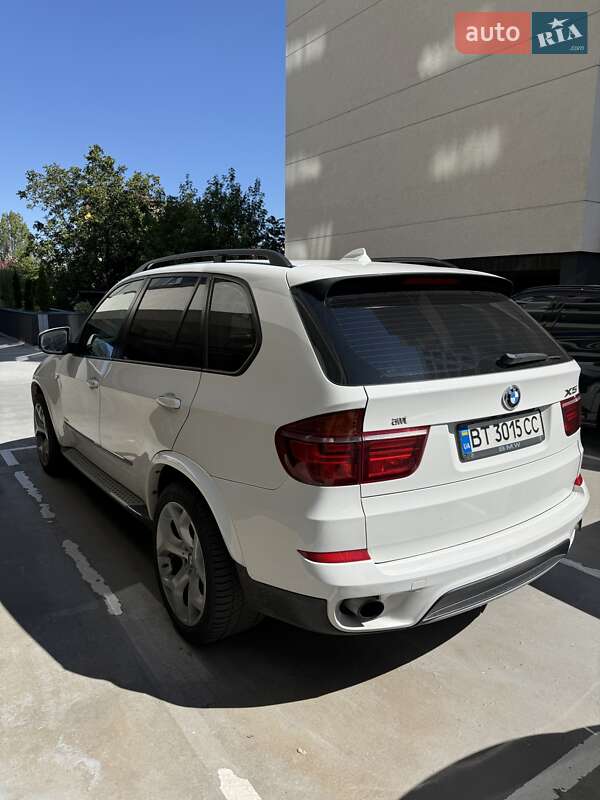 Внедорожник / Кроссовер BMW X5 2012 в Киеве