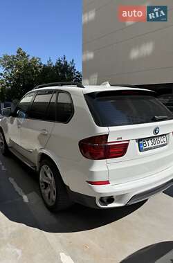 Позашляховик / Кросовер BMW X5 2012 в  фото 5 Позашляховик / Кросовер BMW X5 2012 в