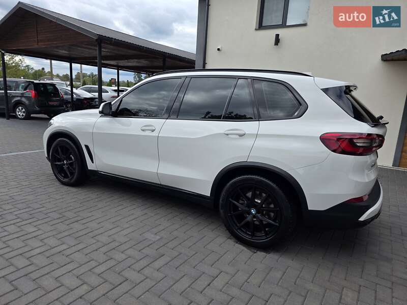 Внедорожник / Кроссовер BMW X5 2019 в Коломые