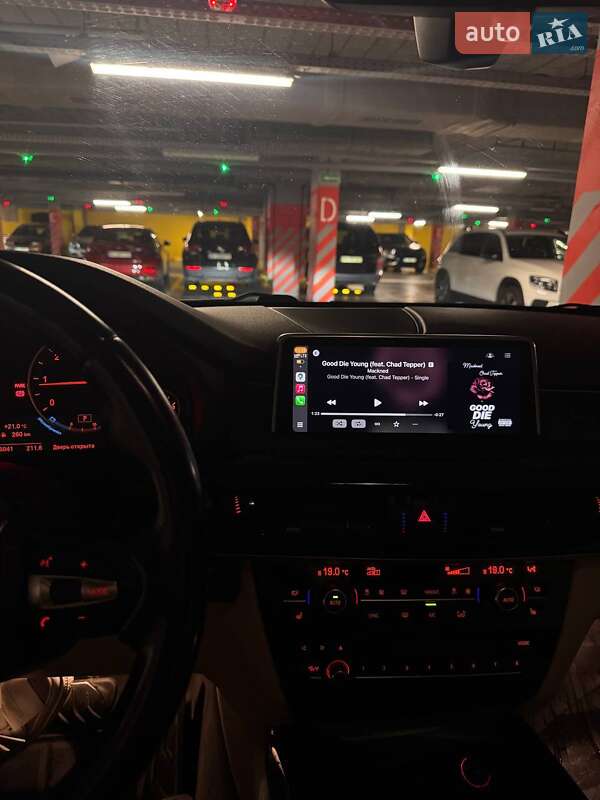 Позашляховик / Кросовер BMW X5 2016 в Львові