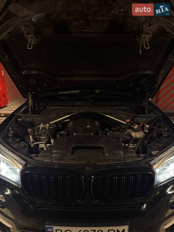 Позашляховик / Кросовер BMW X5 2016 в Львові