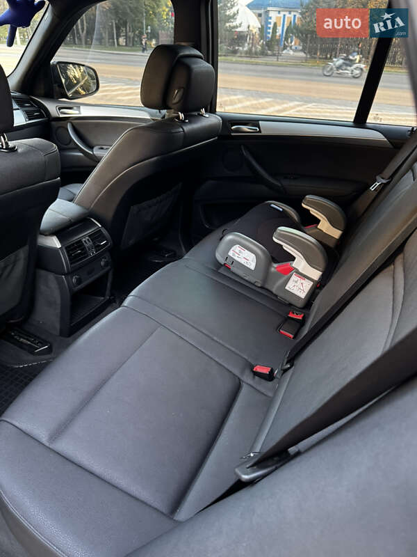 Внедорожник / Кроссовер BMW X5 2012 в Запорожье