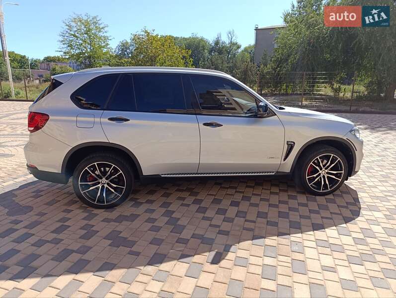 Позашляховик / Кросовер BMW X5 2014 в Ізмаїлі