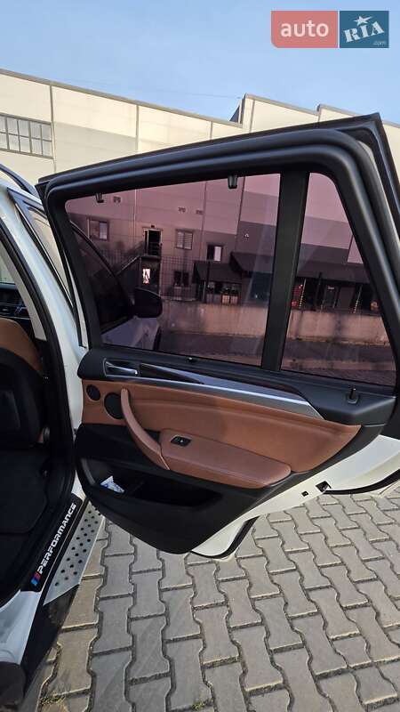 Внедорожник / Кроссовер BMW X5 2012 в Ивано-Франковске