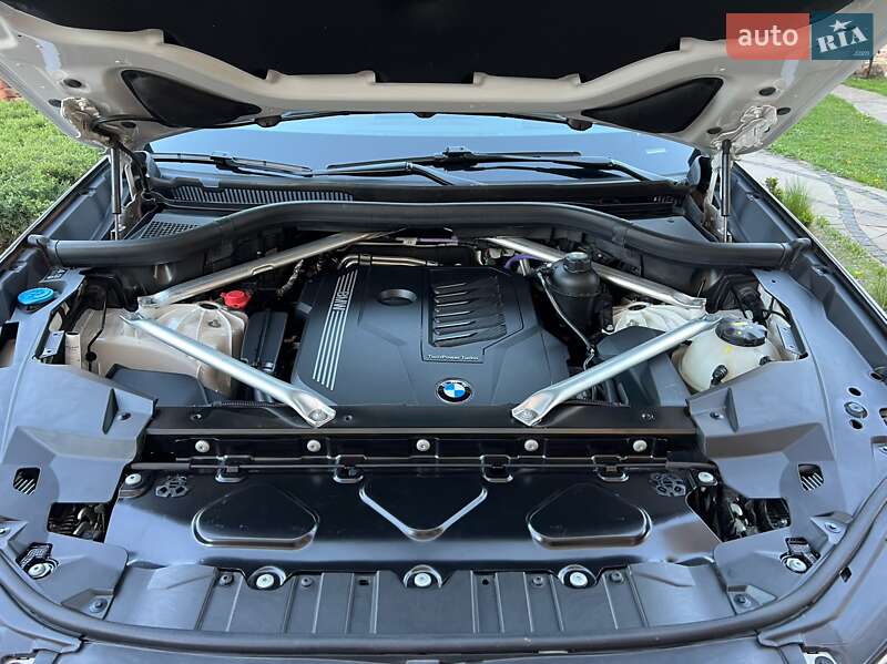 Внедорожник / Кроссовер BMW X5 2022 в Днепре