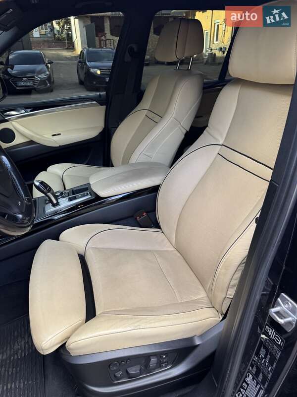 Позашляховик / Кросовер BMW X5 2013 в Львові