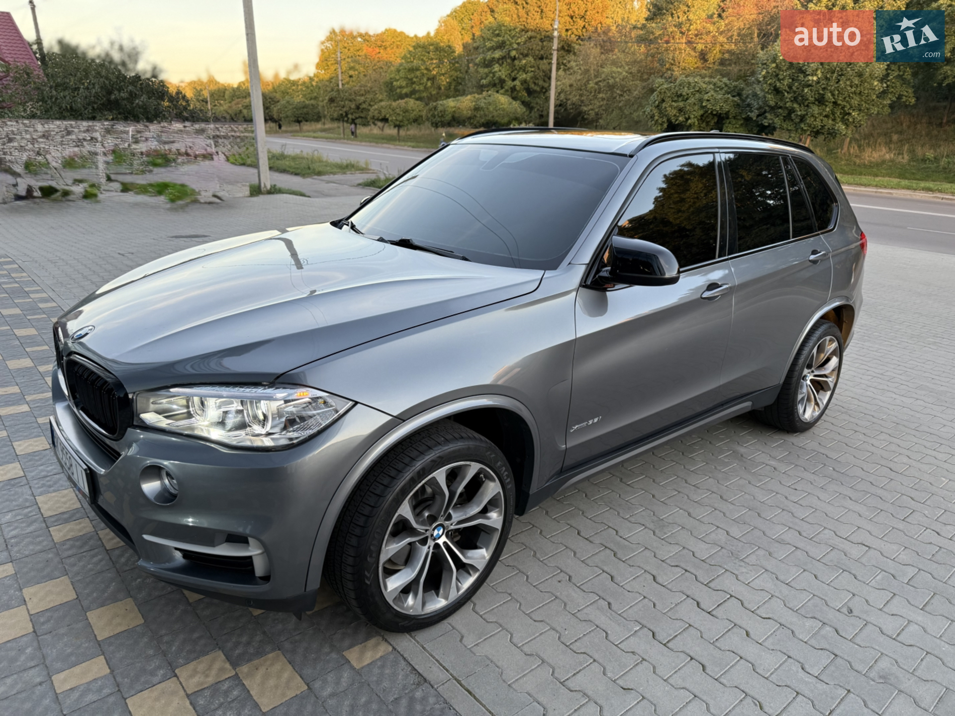 2016 BMW X5 - мініатюра 16