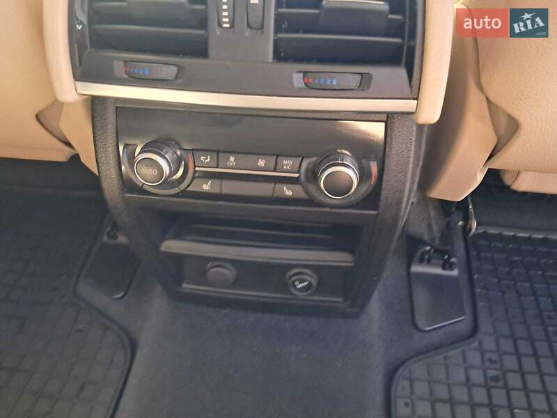 Внедорожник / Кроссовер BMW X5 2015 в Полтаве