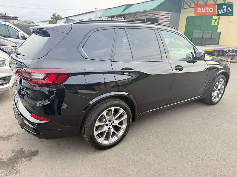 Позашляховик / Кросовер BMW X5 2020 в Луцьку