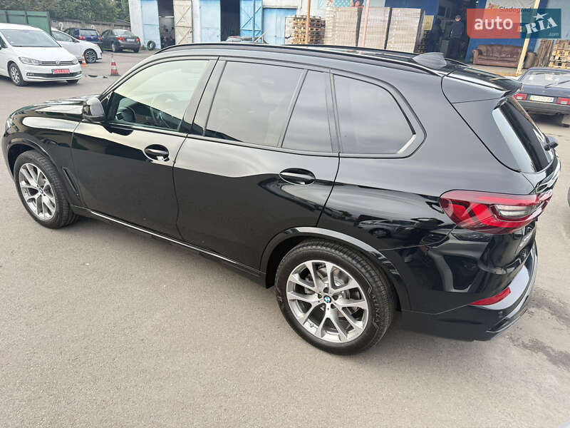 Позашляховик / Кросовер BMW X5 2020 в Луцьку