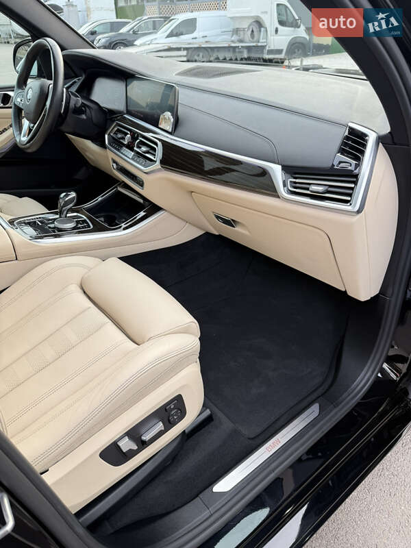 Позашляховик / Кросовер BMW X5 2020 в Луцьку