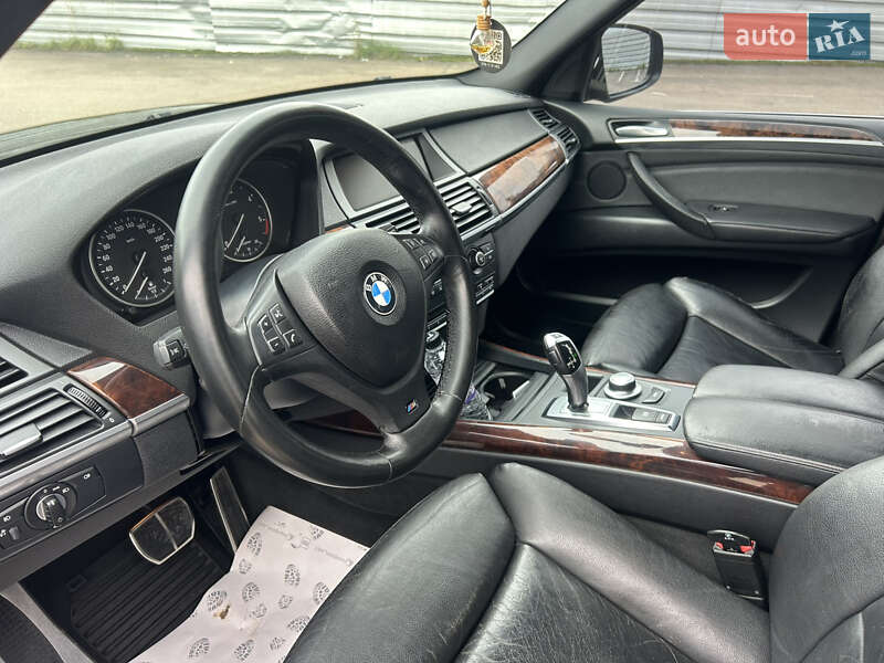 Позашляховик / Кросовер BMW X5 2009 в Києві