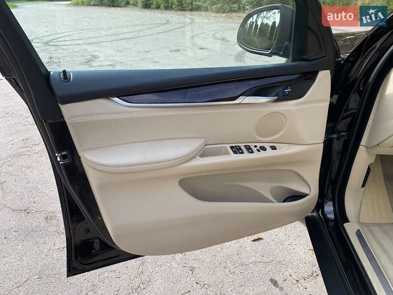 Внедорожник / Кроссовер BMW X5 2013 в Луцке