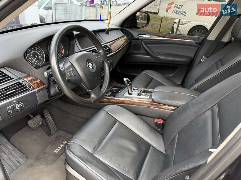 Позашляховик / Кросовер BMW X5 2011 в Києві