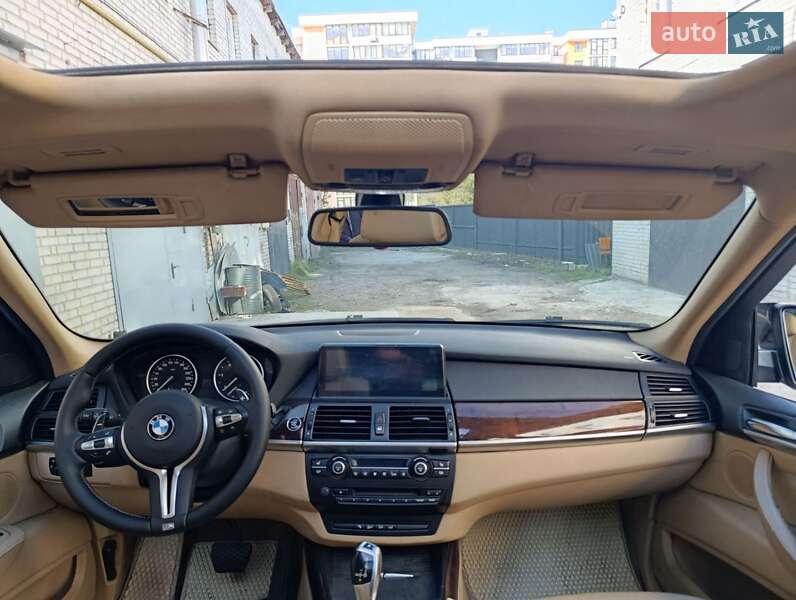 Позашляховик / Кросовер BMW X5 2010 в Львові