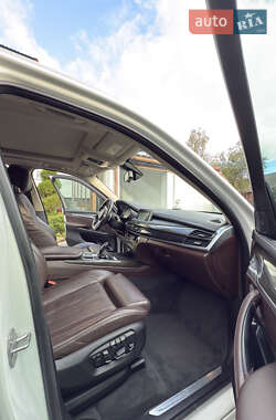 Внедорожник / Кроссовер BMW X5 2015 в Черновцах