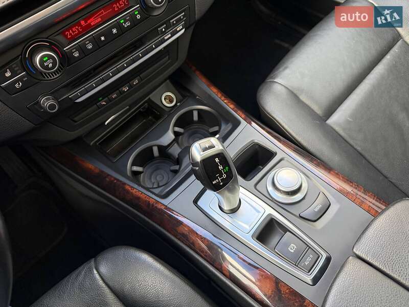 Внедорожник / Кроссовер BMW X5 2008 в Киеве
